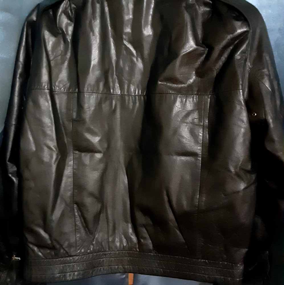 Mens size 38 Wilsons house of suede leather jacket